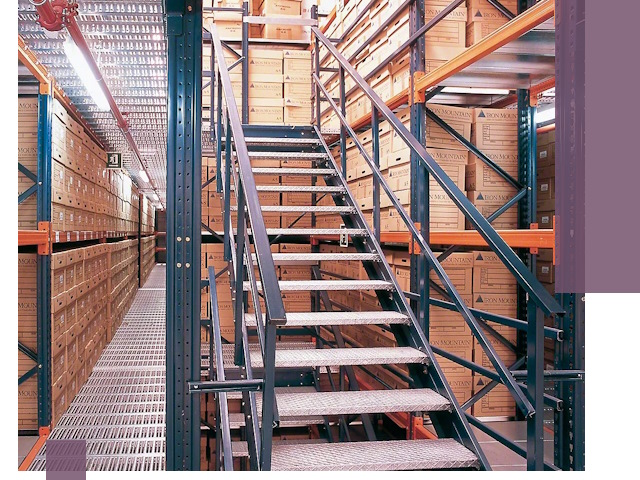 Лестницы складские прочные и безопасные под ключ в Люберцах