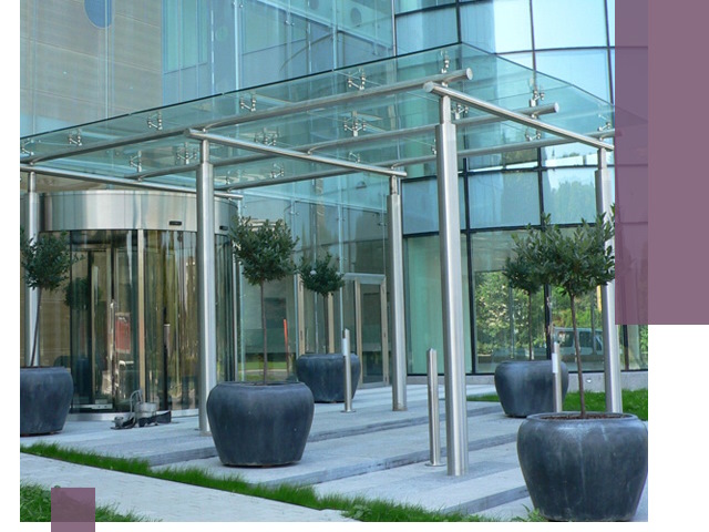 Навесы из стекла на заказ в Люберцах — монтаж и установка