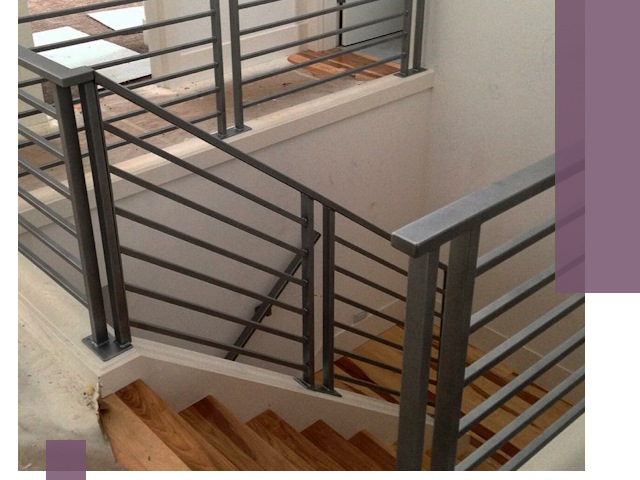 Изготовление поручней из металла и дерева в Люберцах